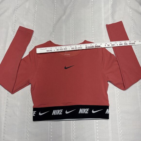 Nike Women’s Crop Long Sleeve Nike Tape Logo - Size Medium / Coral - Picture 5 of 12